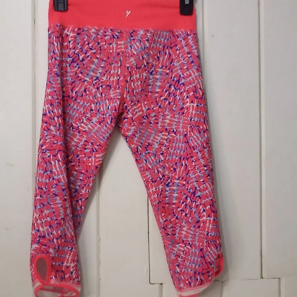 Old Navy Active Capri Leggings Girls L 10-12 Athletic Pattern Pink Blue